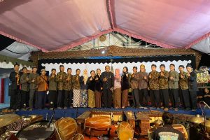 BERSIH DESA KE 169, DESA NGEMBUL GELAR WAYANG KULIT