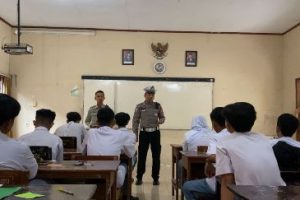 Pak Sicomo Polres Tulungagung Setia Jemput Bola Permudah Masyarakat Urus SIM